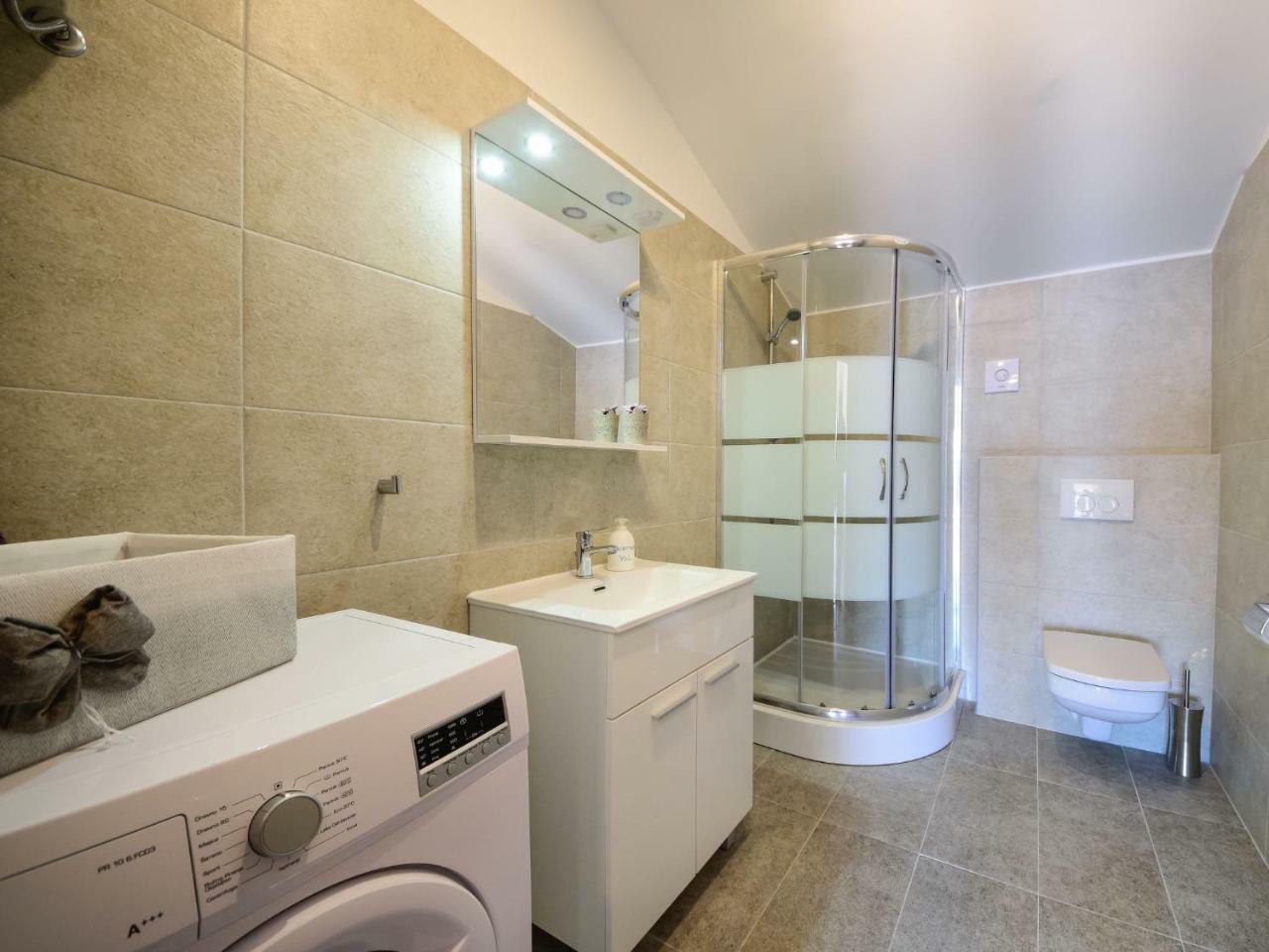 Apartment Val 2-1 By Interhome Sveti Juraj Extérieur photo